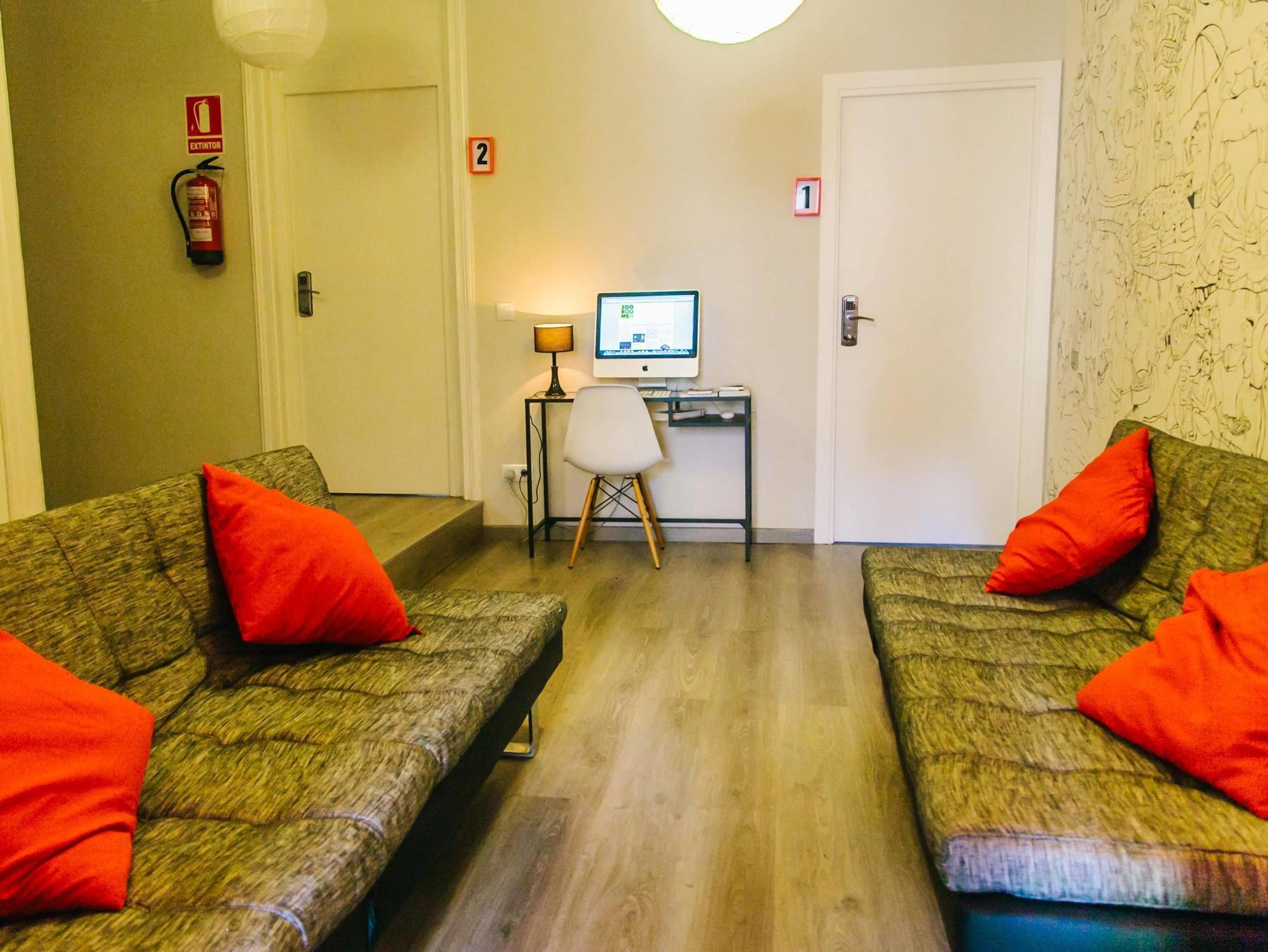 Zoorooms Boutique Guesthouse Барселона Экстерьер фото
