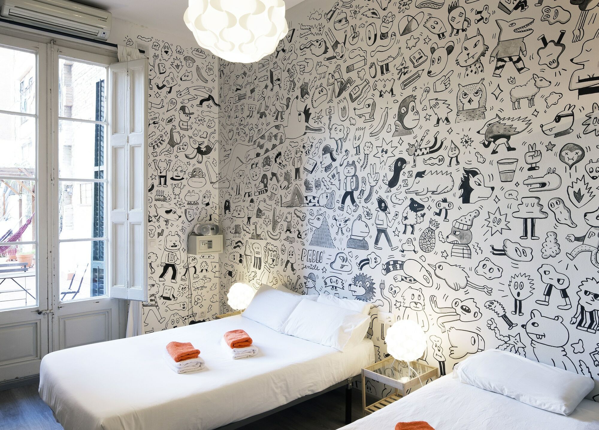 Zoorooms Boutique Guesthouse Барселона Экстерьер фото